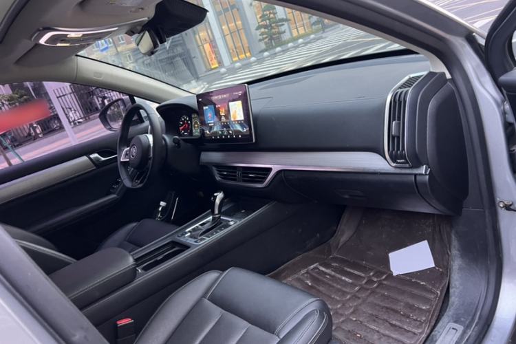 Used BYD Tang 2018 2.0T Automatic Smart Connect Prestige 7-Seater China V Standard Interior 2