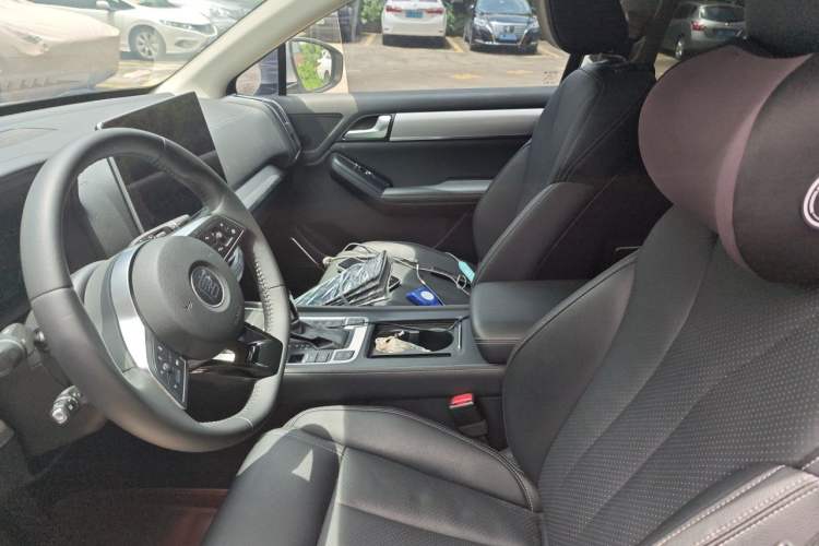 Used BYD Tang 2018 2.0T Automatic SmartConnect Prestige 7-Seater China V Standard Left Front Seat