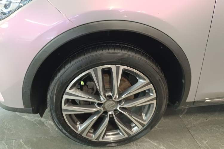 Used BYD Tang 2018 2.0T Automatic SmartConnect Prestige 7-Seater China V Standard Left Front Wheel Hub