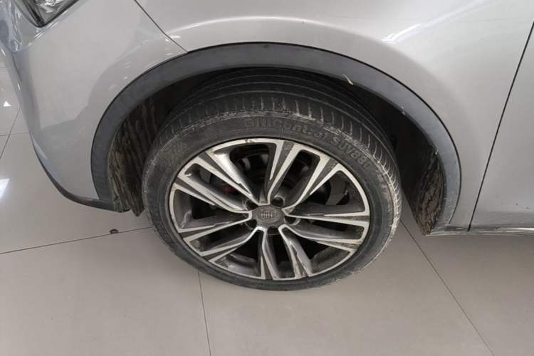 Used BYD Tang 2018 2.0T Automatic Smart Connect Prestige 5-Seater National Emission Standard V Left Front Wheel Hub