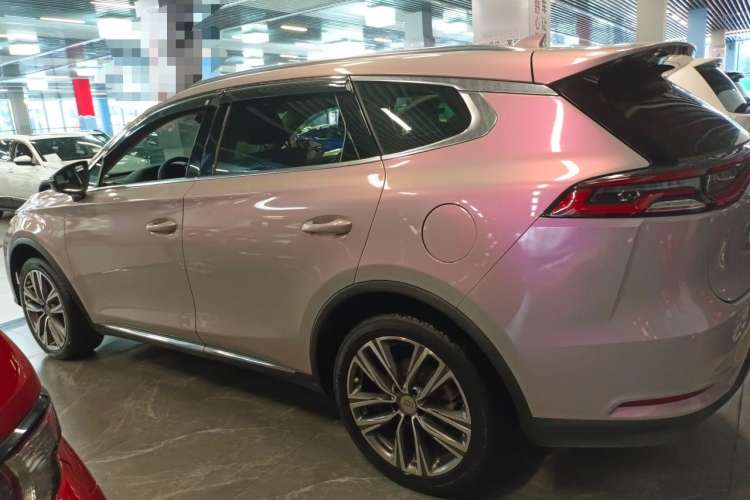 Used BYD Tang 2018 2.0T Automatic SmartConnect Prestige 7-Seater China V Standard Left Side
