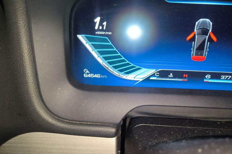 Used BYD Tang 2018 2.0T Automatic SmartConnect Prestige 7-Seater China V Standard Odometer Close Up