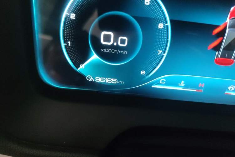 Used BYD Tang 2018 2.0T Automatic SmartConnect Prestige 7-Seater China V Standard Odometer Close Up