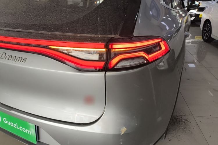 Used BYD Tang 2018 2.0T Automatic Smart Connect Prestige 5-Seater National Emission Standard V Right Rear Taillight
