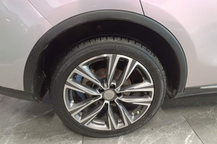 Used BYD Tang 2018 2.0T Automatic SmartConnect Prestige 7-Seater China V Standard Right Rear Wheel Hub