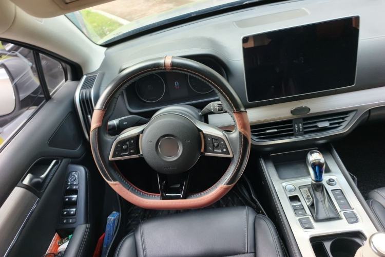 Used BYD Tang 2018 2.0T Automatic SmartConnect Prestige 5-Seater Emission Standard China V Steering Wheel
