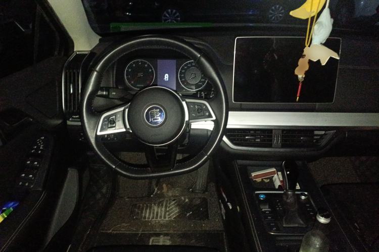 Used BYD Tang 2018 2.0T Automatic Smart Connect Prestige 7-Seater China V Standard Steering Wheel