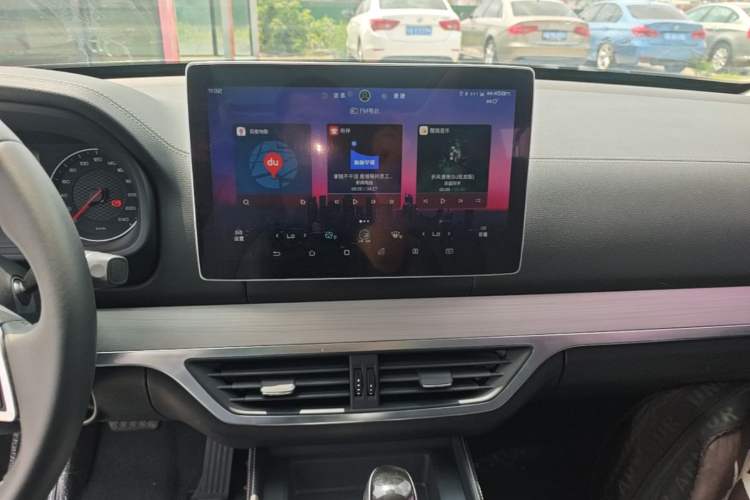 Used BYD Tang 2018 2.0T Automatic Smart Connect Prestige 7-Seater China V Standard Audio And AC Panel