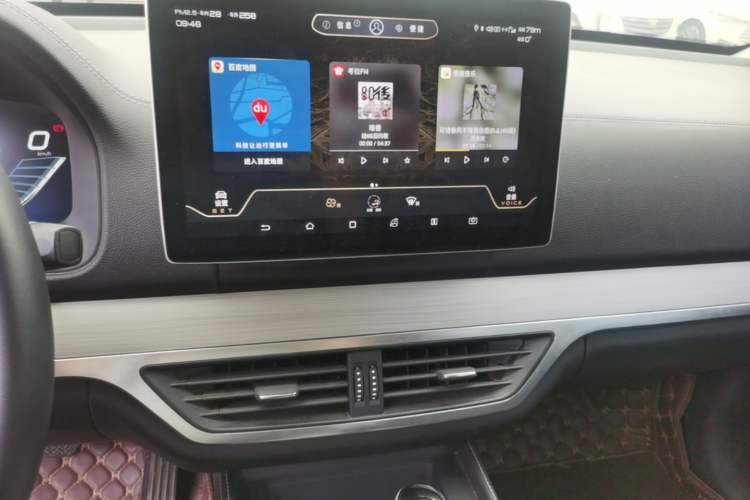 Used BYD Tang 2018 2.0T Automatic SmartConnect Prestige 7-Seater China V Standard Audio And AC Panel