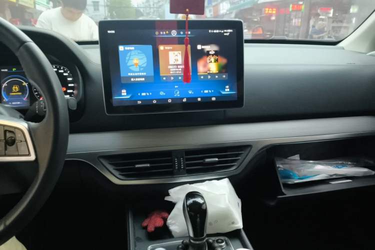 Used BYD Tang 2018 2.0T Automatic Smart Connect Prestige 7-Seater China V Standard Audio And AC Panel