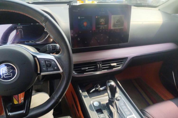 Used BYD Tang 2018 2.0T Automatic SmartConnect Prestige 7-Seater China V Standard Audio And AC Panel
