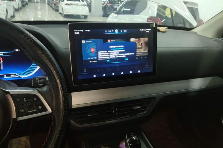 Used BYD Tang 2018 2.0T Automatic SmartConnect Prestige 7-Seater China V Standard Audio And AC Panel