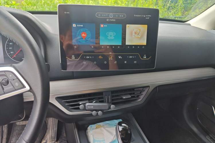 Used BYD Tang 2018 2.0T Automatic Smart Connect Prestige 7-Seater China V Standard Audio And AC Panel