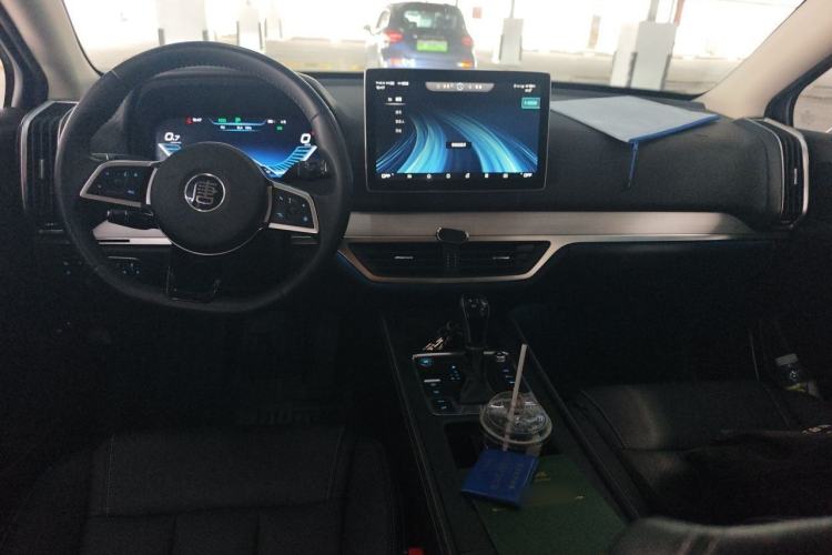 Used BYD Tang 2018 2.0T Automatic SmartConnect Prestige 7-Seater China V Standard Center Console