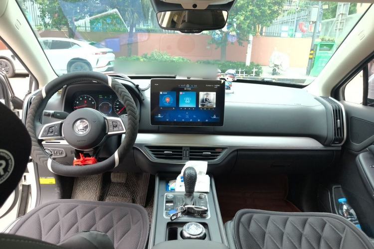 Used BYD Tang 2018 2.0T Automatic Smart Connect Prestige 7-Seater China V Standard Center Console
