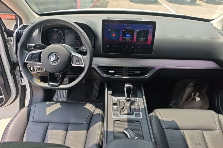 Used BYD Tang 2018 2.0T Automatic Smart Connect Prestige 7-Seater China V Standard Center Console