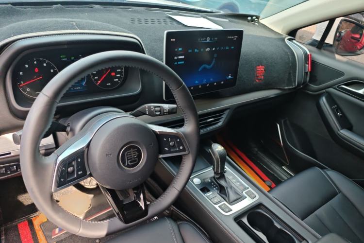 Used BYD Tang 2018 2.0T Automatic Smart Connect Prestige 7-Seater China V Standard Center Console