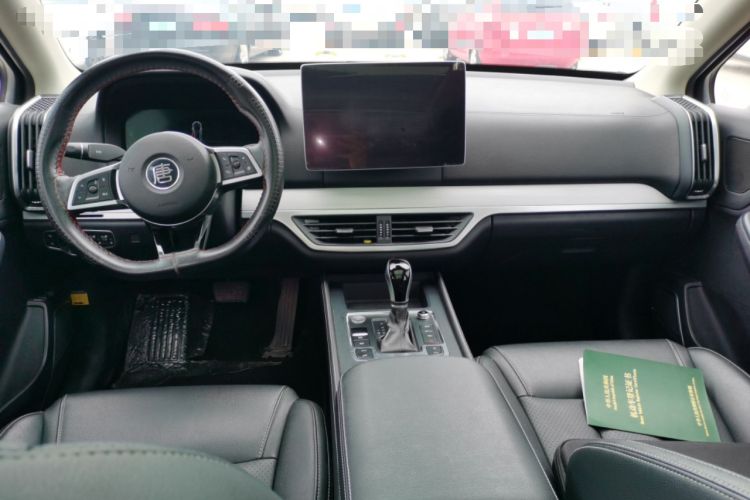 Used BYD Tang 2018 2.0T Automatic SmartConnect Prestige 7-Seater China V Standard Center Console