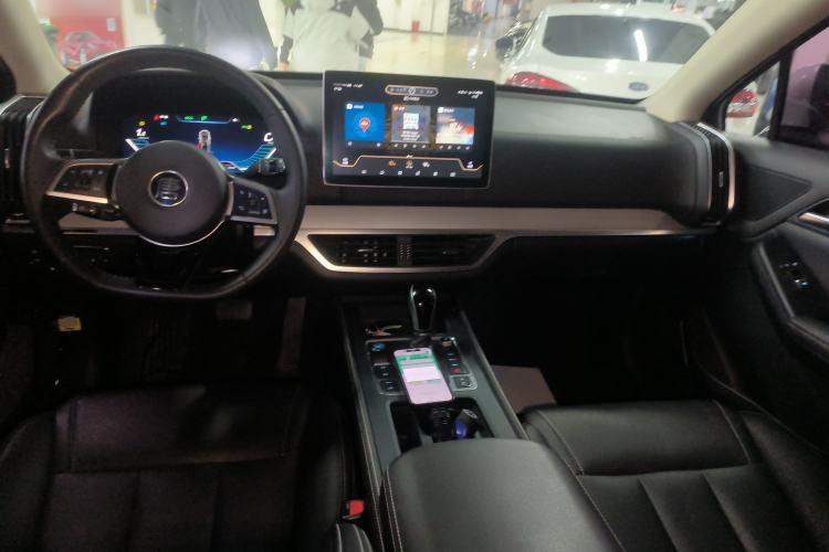 Used BYD Tang 2018 2.0T Automatic SmartConnect Prestige 7-Seater China V Standard Center Console