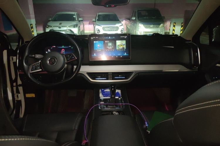 Used BYD Tang 2018 2.0T Automatic SmartConnect Prestige 7-Seater China V Standard Center Console