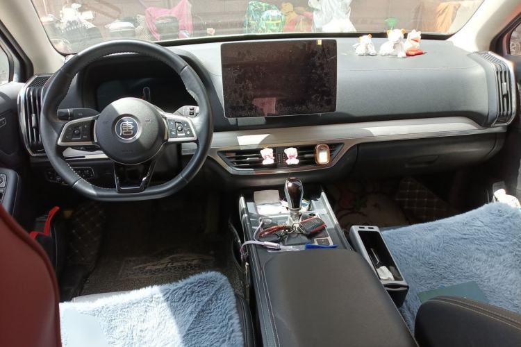 Used BYD Tang 2018 2.0T Automatic SmartConnect Prestige 7-Seater China V Standard Center Console