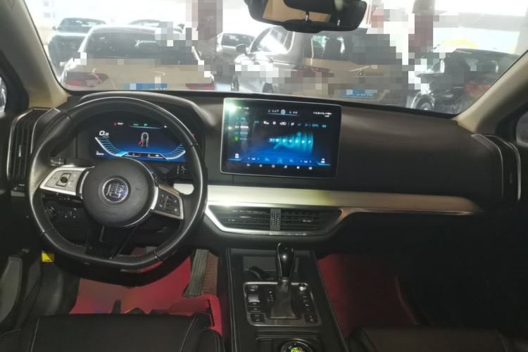 Used BYD Tang 2018 2.0T Automatic SmartConnect Prestige 7-Seater China V Standard Center Console