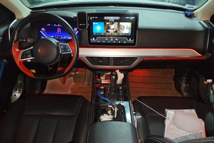 Used BYD Tang 2018 2.0T Automatic SmartConnect Prestige 7-Seater China V Standard Center Console