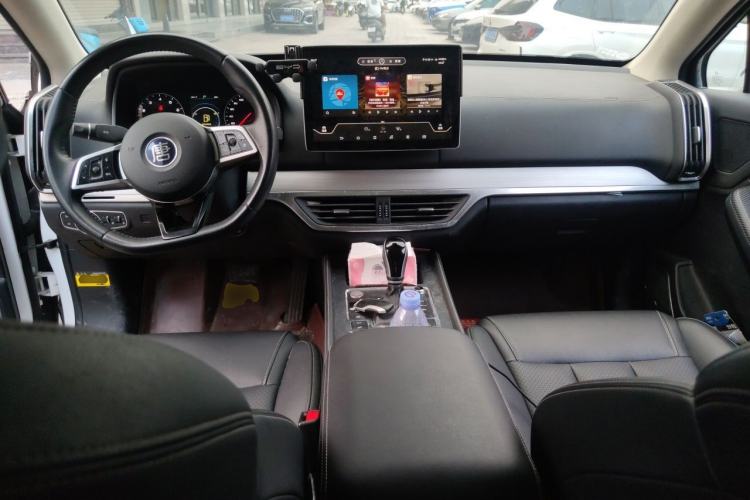 Used BYD Tang 2018 2.0T Automatic Smart Connect Prestige 7-Seater China V Standard Center Console