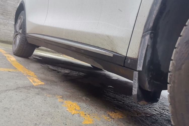 Used BYD Tang 2018 2.0T Automatic Smart Connect Prestige 7-Seater China V Standard Chassis Front Right