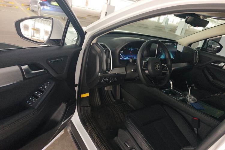 Used BYD Tang 2018 2.0T Automatic SmartConnect Prestige 7-Seater China V Standard Driver Seat