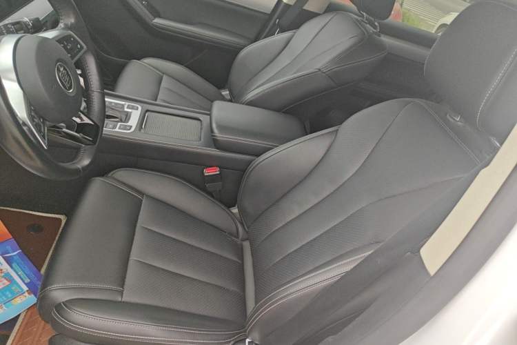 Used BYD Tang 2018 2.0T Automatic SmartConnect Prestige 7-Seater China V Standard Driver Seat