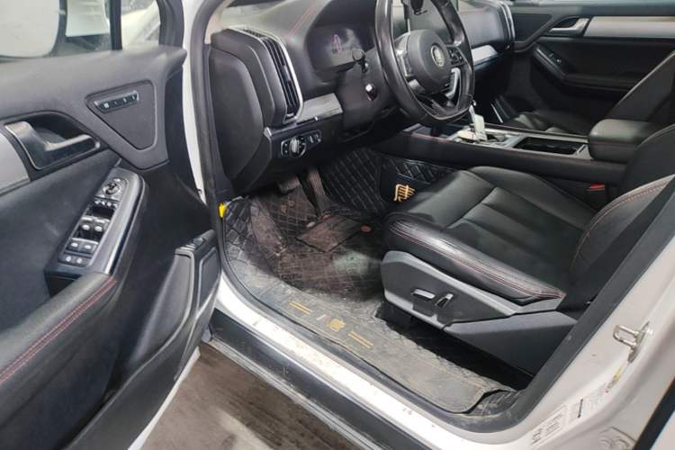 Used BYD Tang 2018 2.0T Automatic SmartConnect Prestige 7-Seater China V Standard Driver Seat
