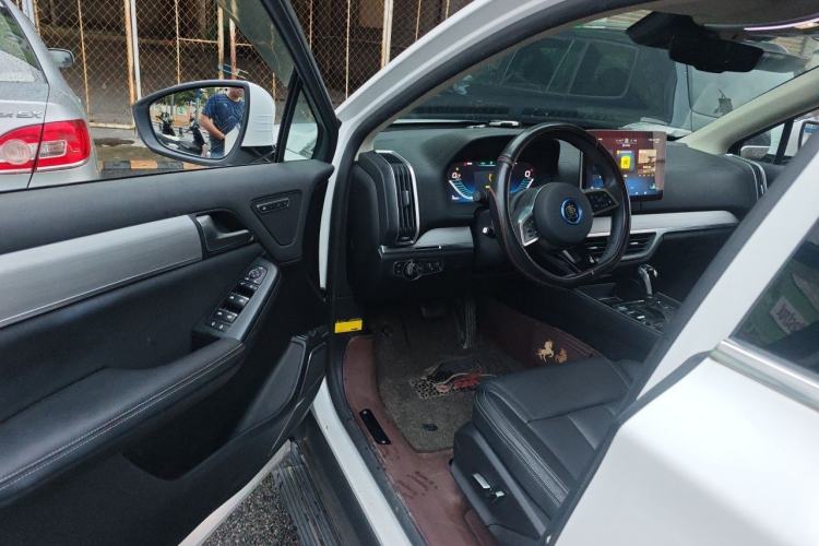Used BYD Tang 2018 2.0T Automatic SmartConnect Prestige 7-Seater China V Standard Driver Seat