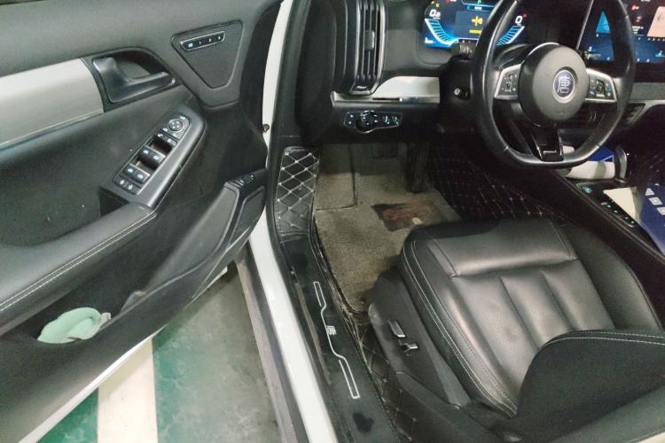 Used BYD Tang 2018 2.0T Automatic SmartConnect Prestige 7-Seater China V Standard Driver Seat