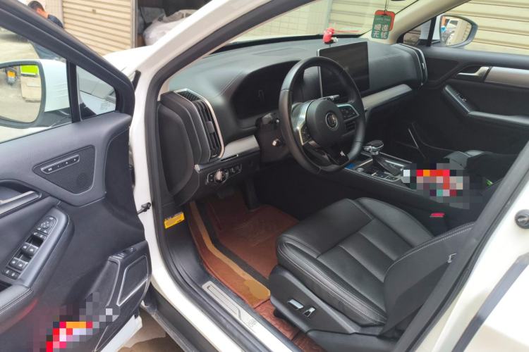 Used BYD Tang 2018 2.0T Automatic SmartConnect Prestige 7-Seater China V Standard Driver Seat