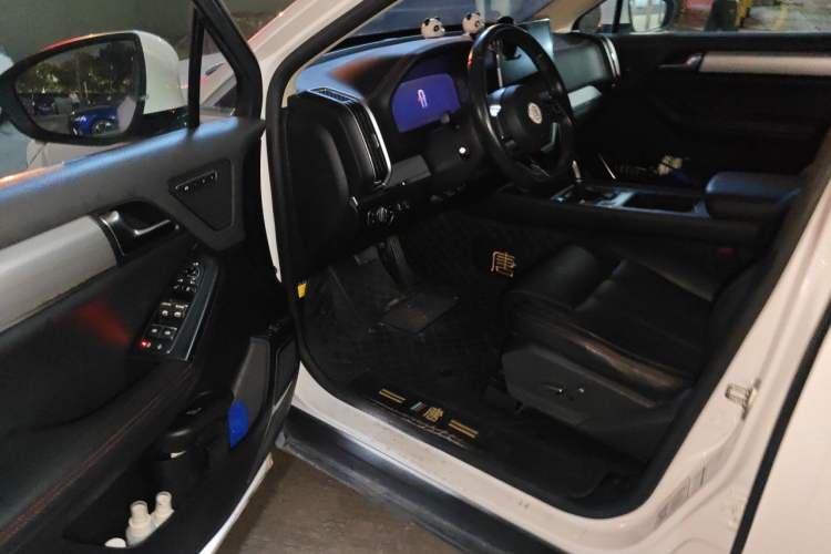 Used BYD Tang 2018 2.0T Automatic SmartConnect Prestige 7-Seater China V Standard Driver Seat