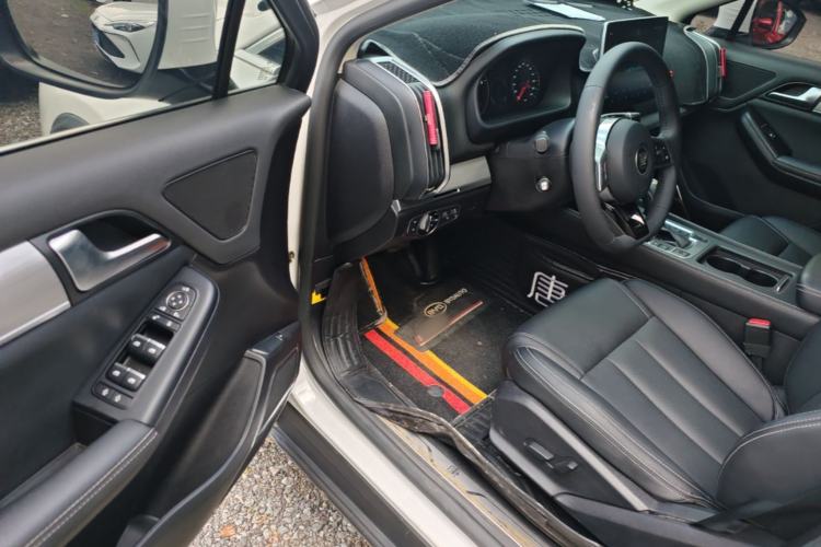 Used BYD Tang 2018 2.0T Automatic Smart Connect Prestige 7-Seater China V Standard Driver Seat
