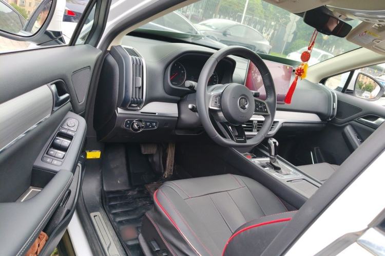 Used BYD Tang 2018 2.0T Automatic Smart Connect Prestige 7-Seater China V Standard Driver Seat
