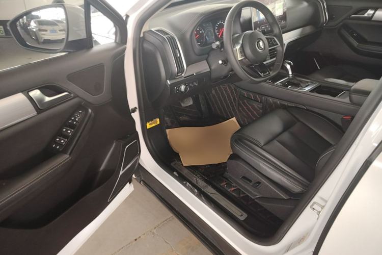Used BYD Tang 2018 2.0T Automatic Smart Connect Prestige 7-Seater China V Standard Driver Seat
