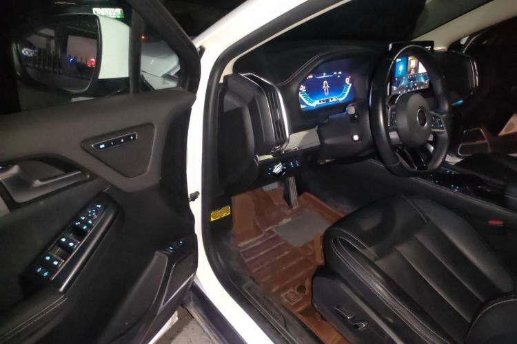 Used BYD Tang 2018 2.0T Automatic SmartConnect Prestige 7-Seater China V Standard Driver Seat