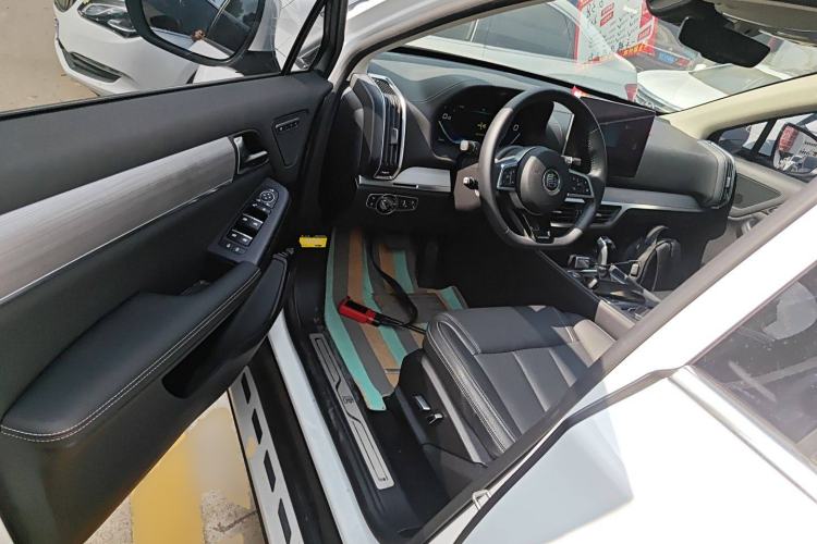 Used BYD Tang 2018 2.0T Automatic SmartConnect Prestige 7-Seater China V Standard Driver Seat