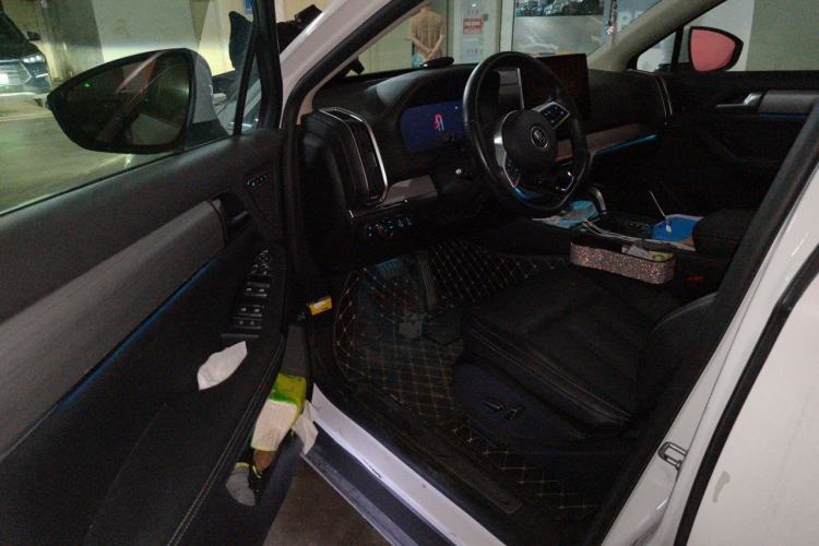 Used BYD Tang 2018 2.0T Automatic SmartConnect Prestige 7-Seater China V Standard Driver Seat