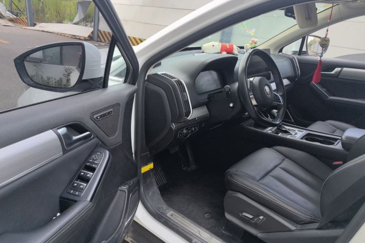 Used BYD Tang 2018 2.0T Automatic SmartConnect Prestige 7-Seater China V Standard Driver Seat