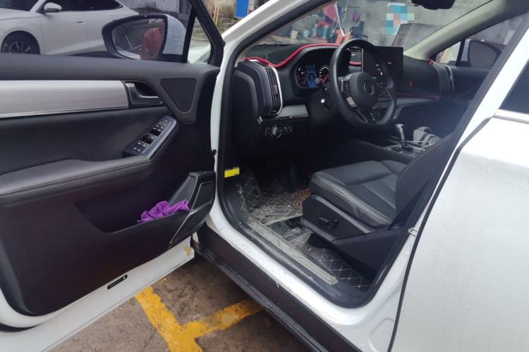 Used BYD Tang 2018 2.0T Automatic Smart Connect Prestige 7-Seater China V Standard Driver Seat