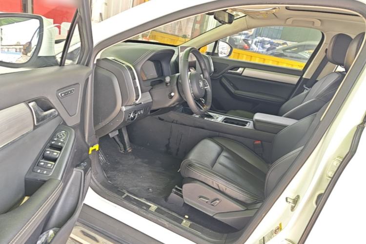 Used BYD Tang 2018 2.0T Automatic SmartConnect Prestige 7-Seater China V Standard Driver Seat