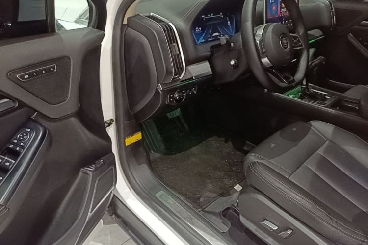 Used BYD Tang 2018 2.0T Automatic SmartConnect Prestige 7-Seater China V Standard Driver Seat