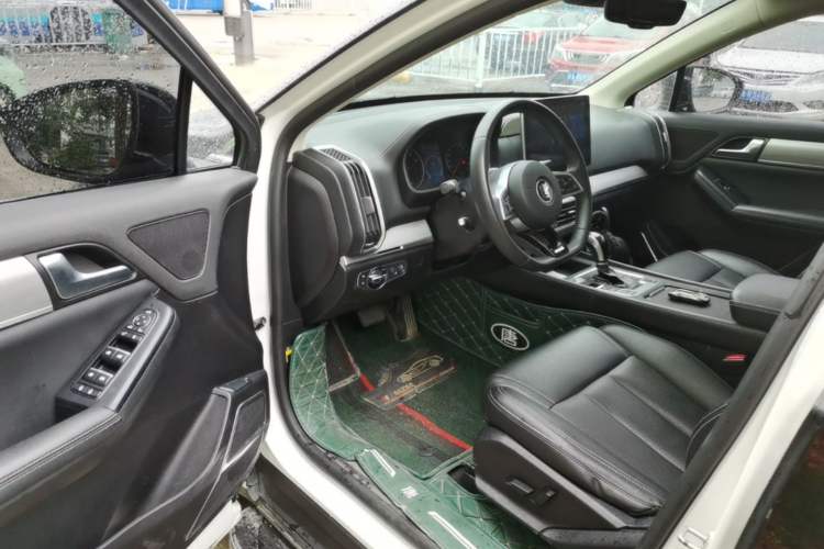 Used BYD Tang 2018 2.0T Automatic SmartConnect Luxury Edition 5 Seats China V Standard Driver Seat