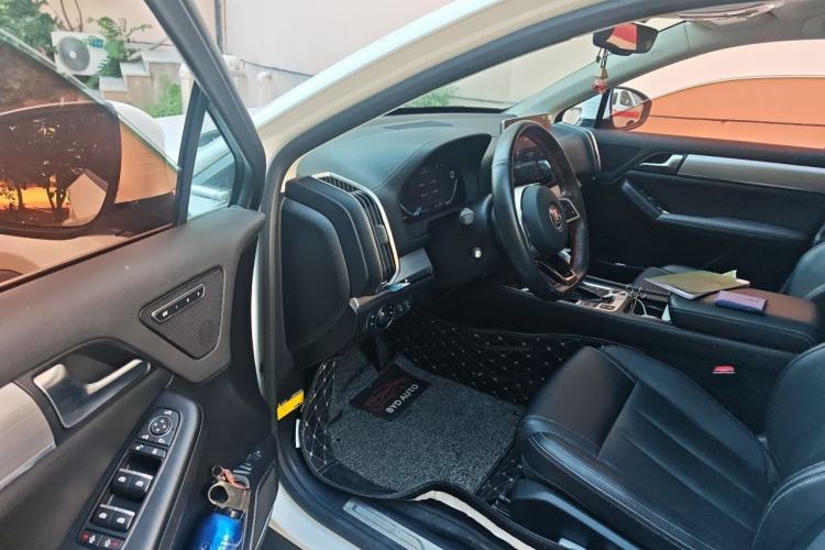 Used BYD Tang 2018 2.0T Automatic SmartConnect Prestige 7-Seater China V Standard Driver Seat