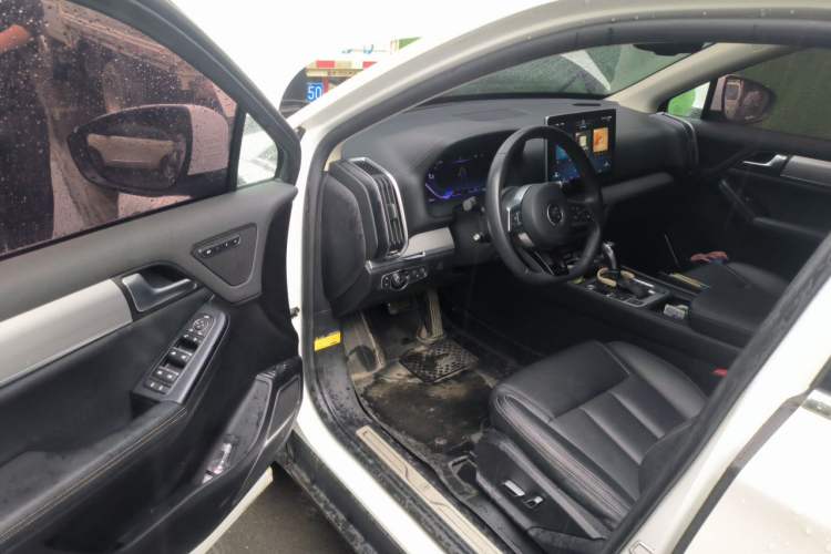 Used BYD Tang 2018 2.0T Automatic SmartConnect Prestige 7-Seater China V Standard Driver Seat