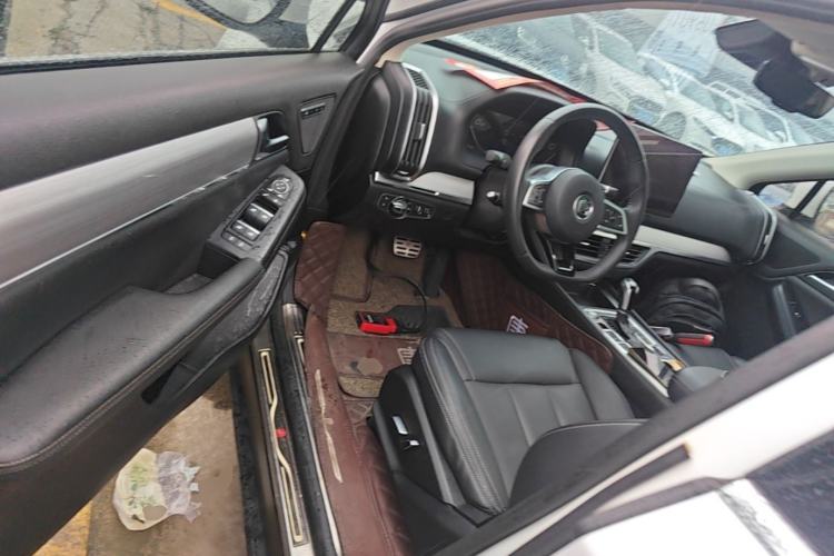 Used BYD Tang 2018 2.0T Automatic SmartConnect Prestige 7-Seater China V Standard Driver Seat